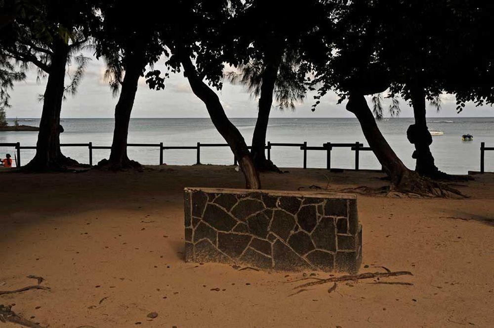Flowers Of Paradise Pereybere Beach Exterior photo